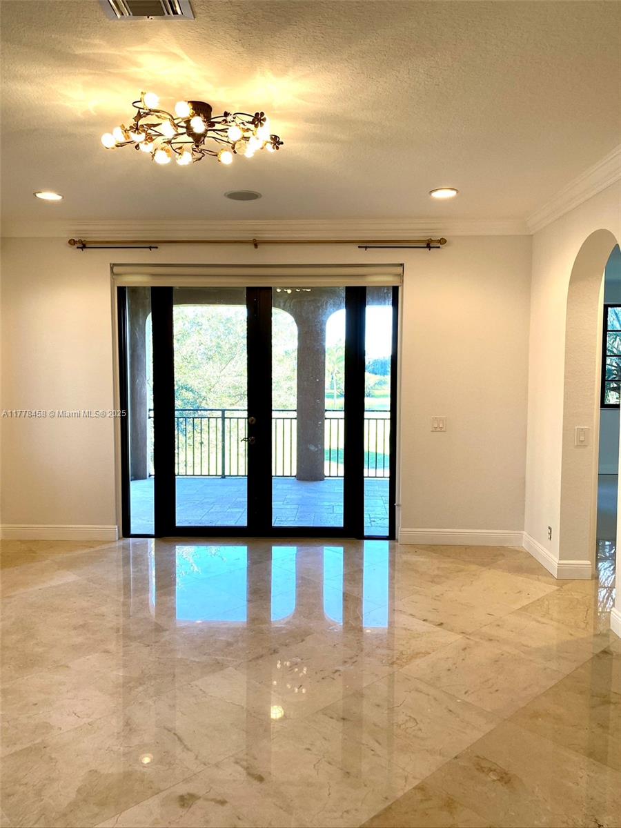 2795 Kinsington Cir # 3 Unit: 11-3