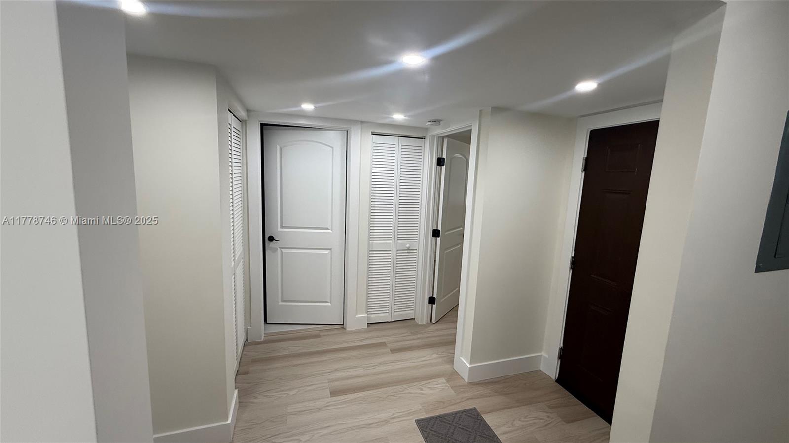 9955 Nob Hill Ct # 9955