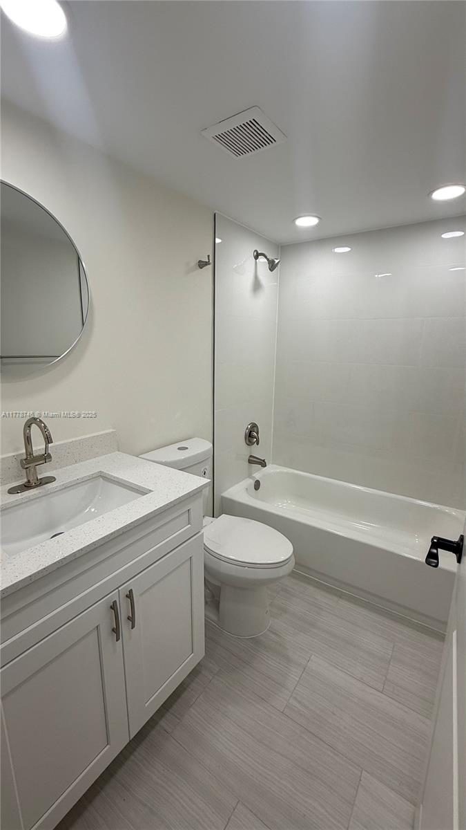 9955 Nob Hill Ct # 9955