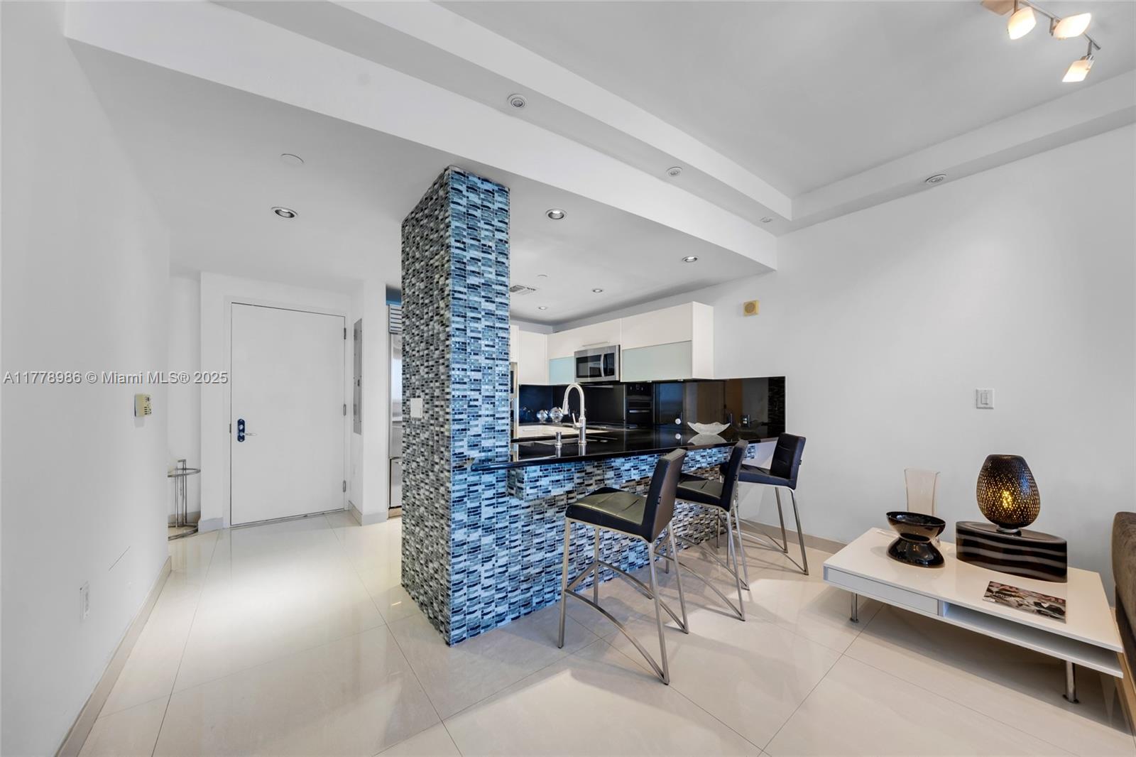 17121 Collins Ave # 1406