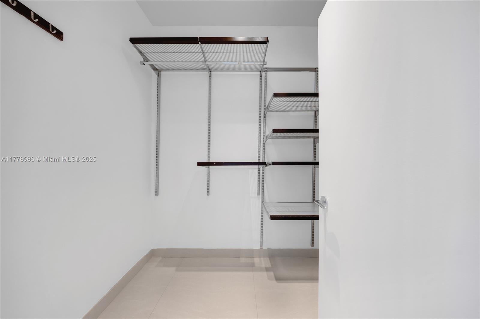 17121 Collins Ave # 1406