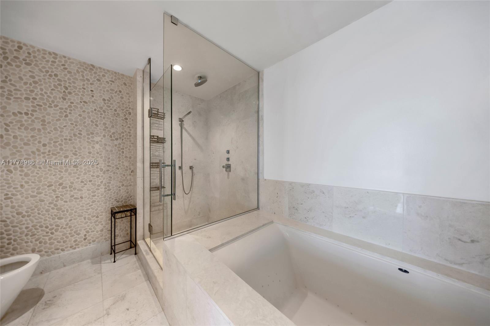 17121 Collins Ave # 1406