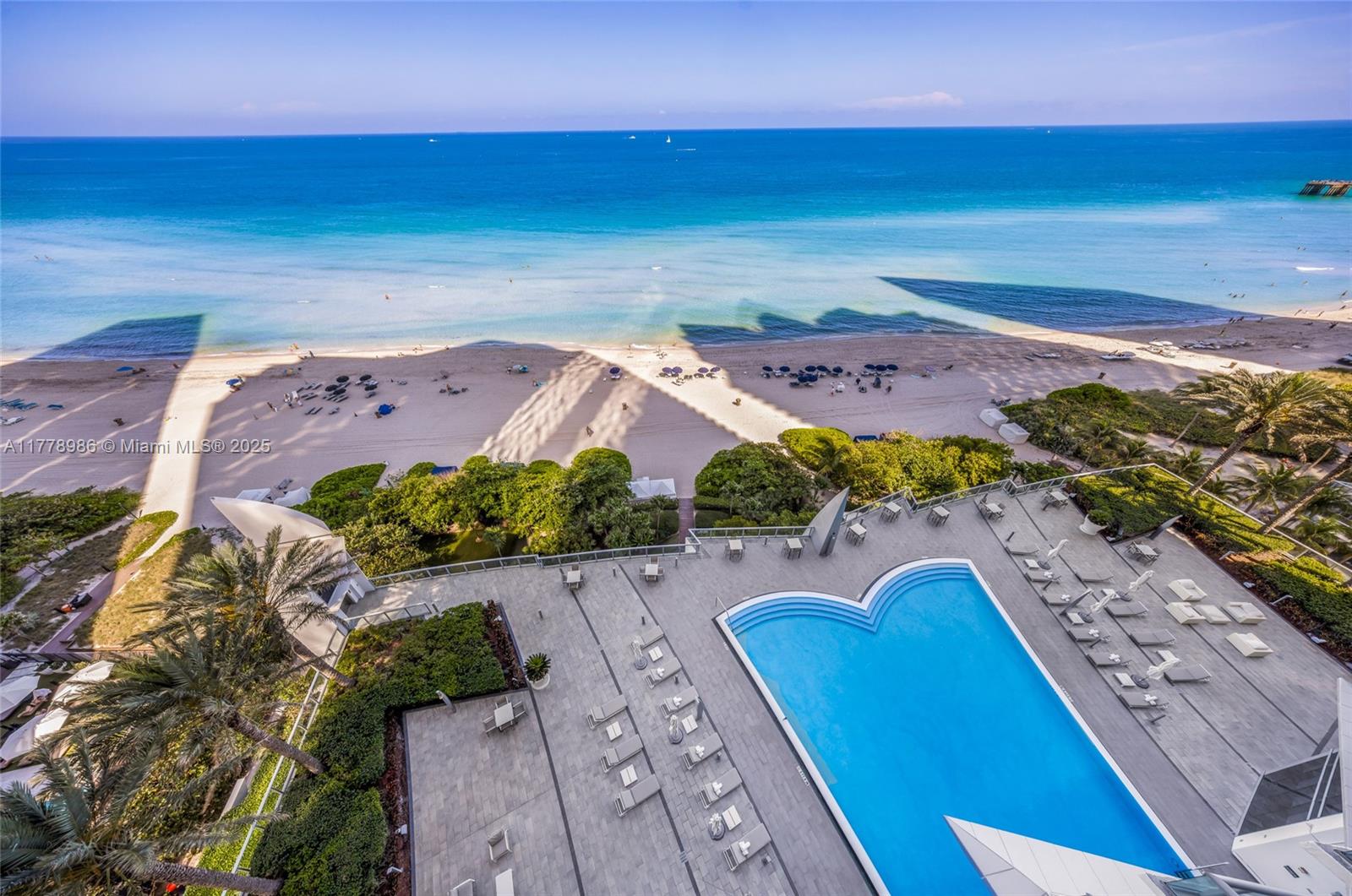17121 Collins Ave # 1406