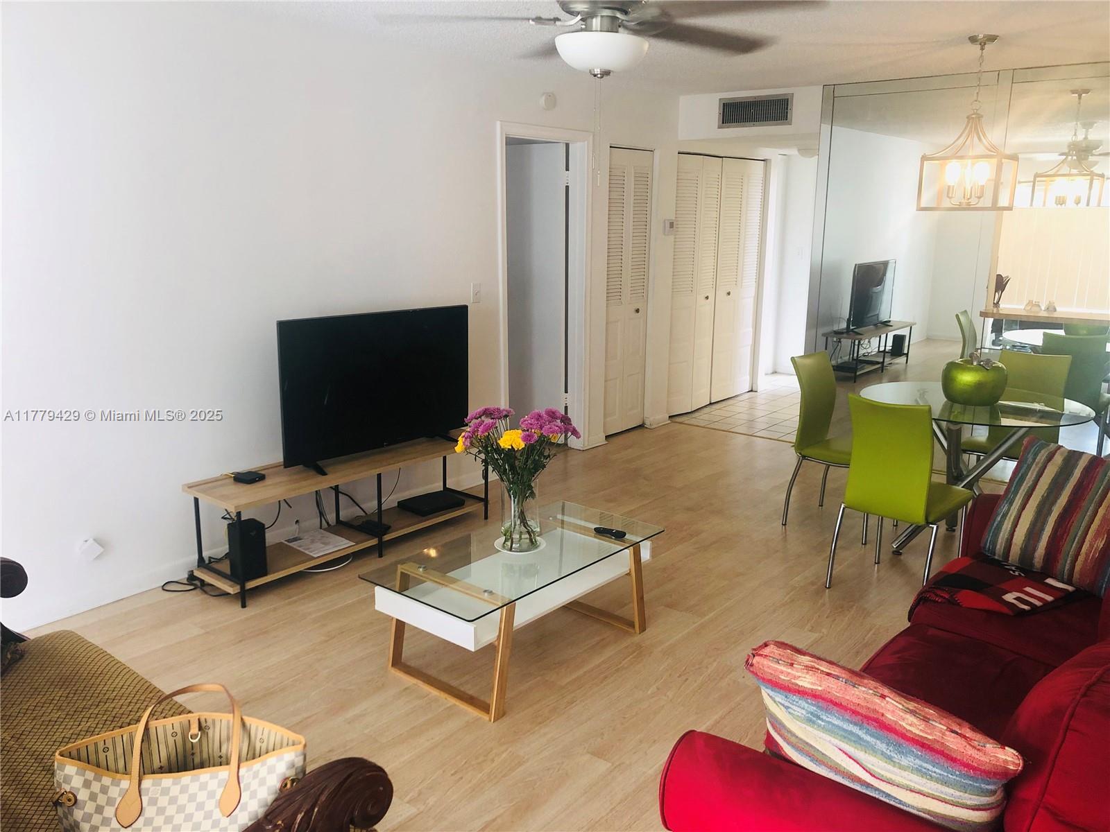 3776 Inverrary Blvd # 205R