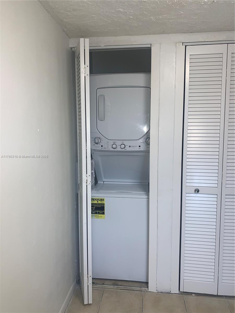 7215 NW 179th St # 206