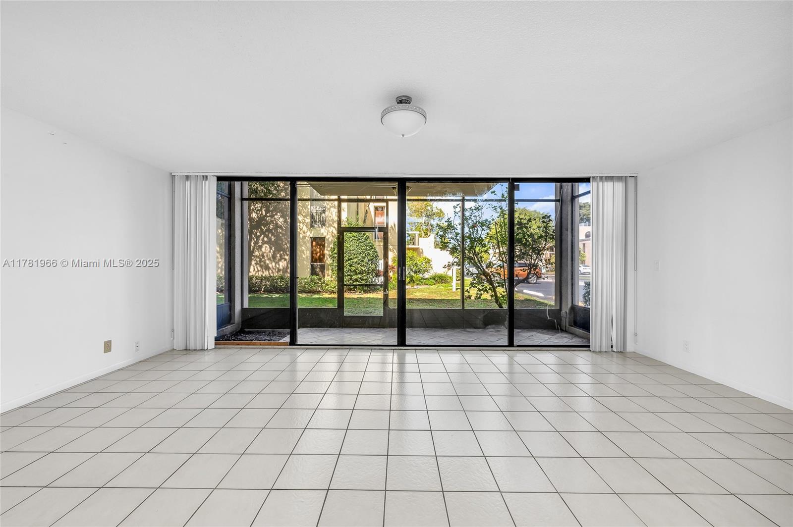 2821 SW 87th Ave # 808