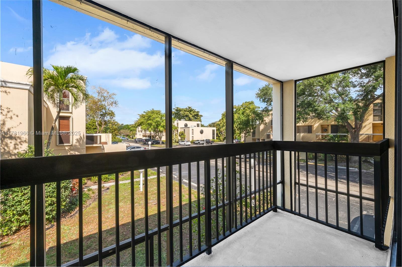 2821 SW 87th Ave # 808