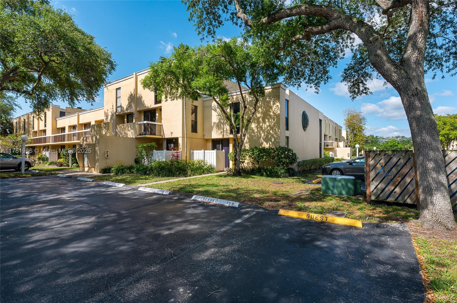 2821 SW 87th Ave # 808