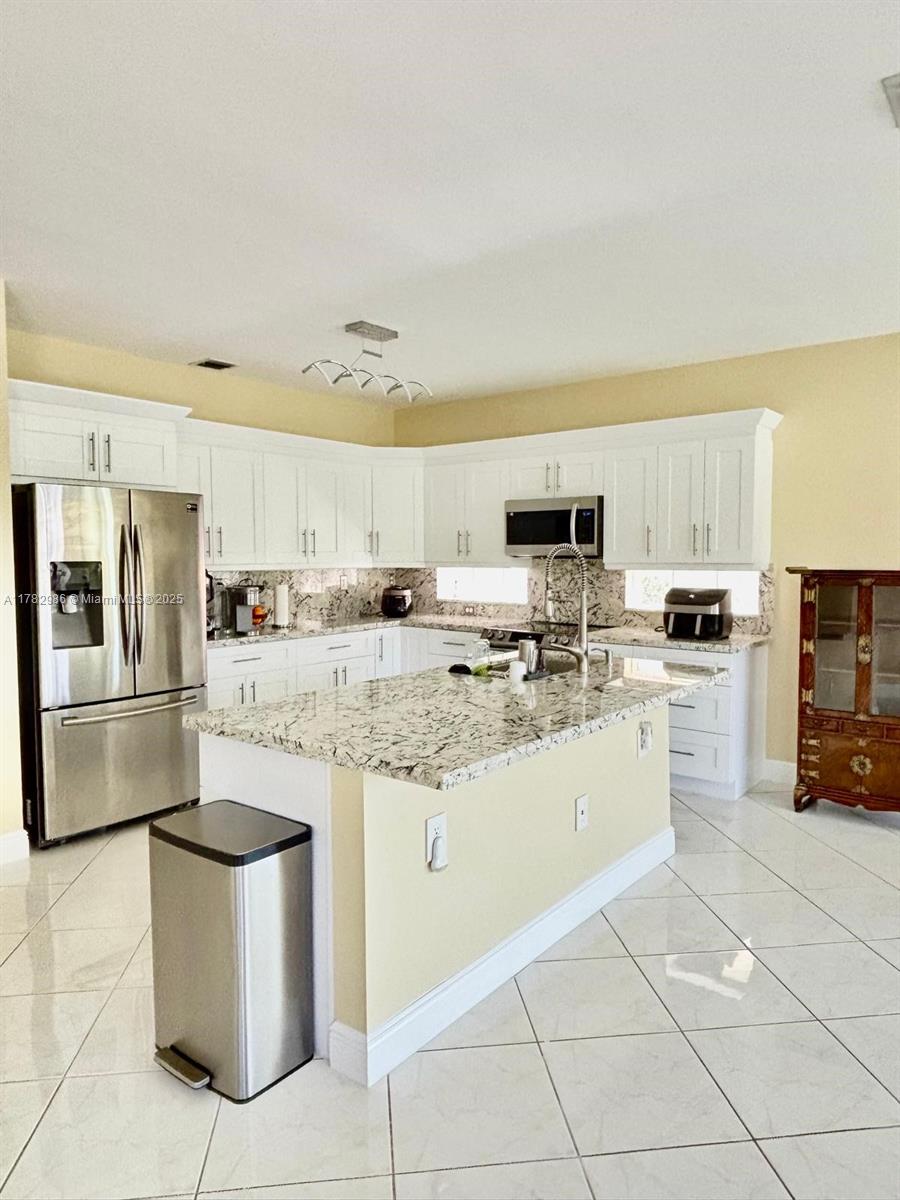17468 SW 28th Ct