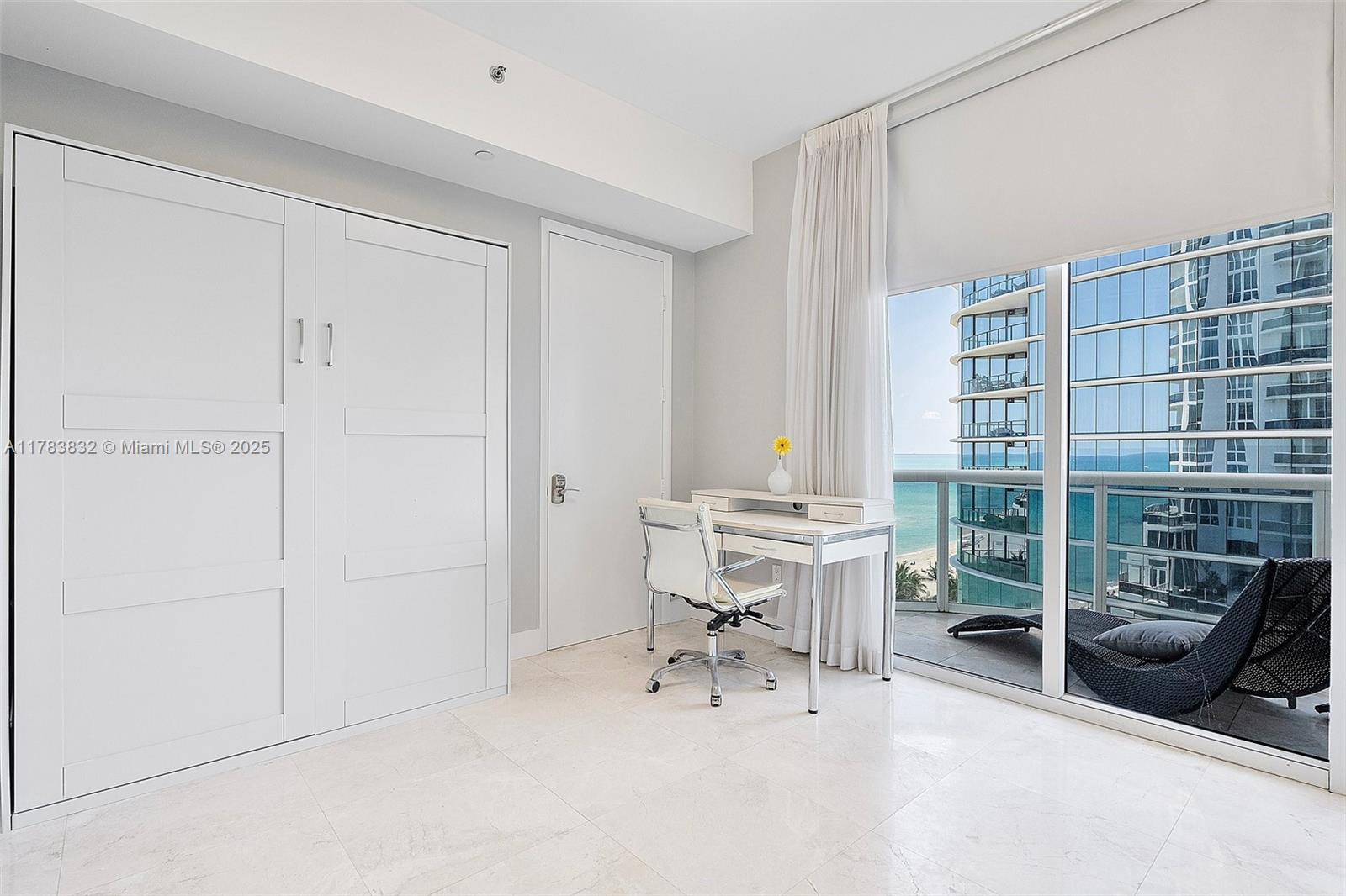 15811 Collins Ave # 802