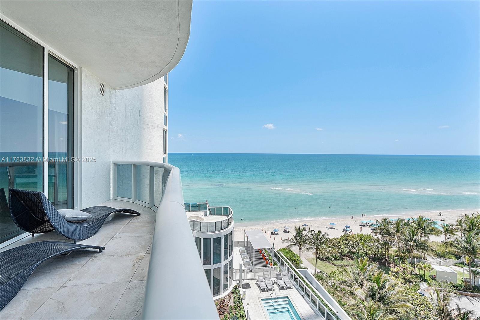 15811 Collins Ave # 802