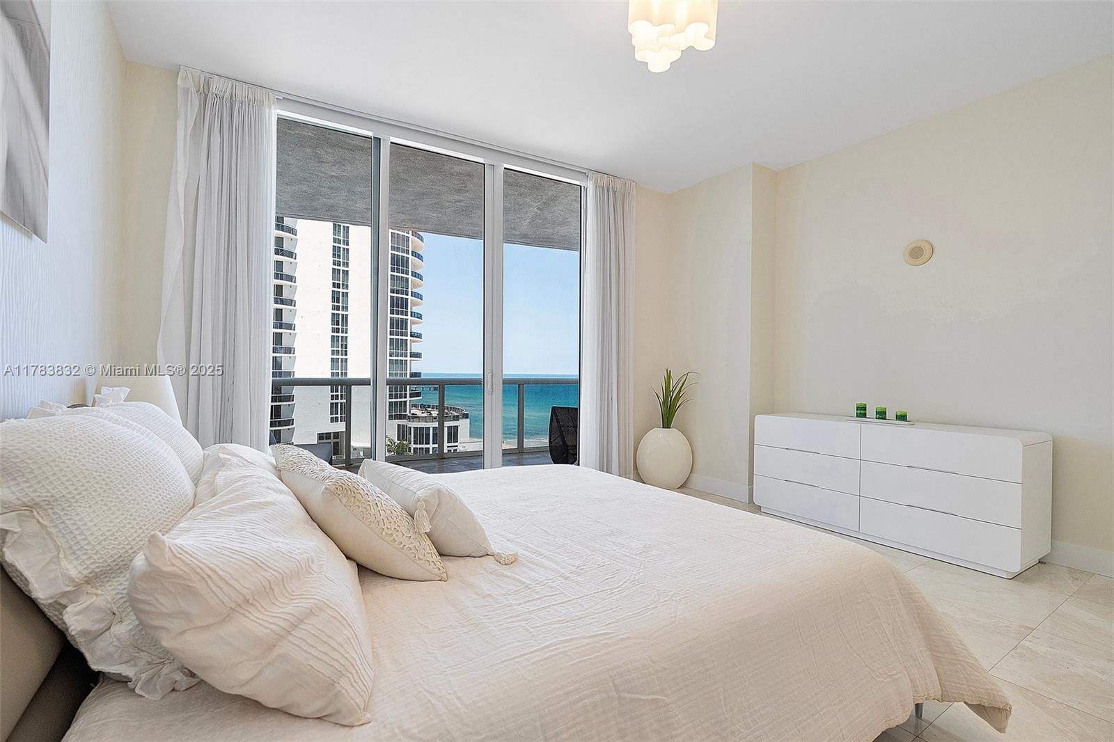 15811 Collins Ave # 802