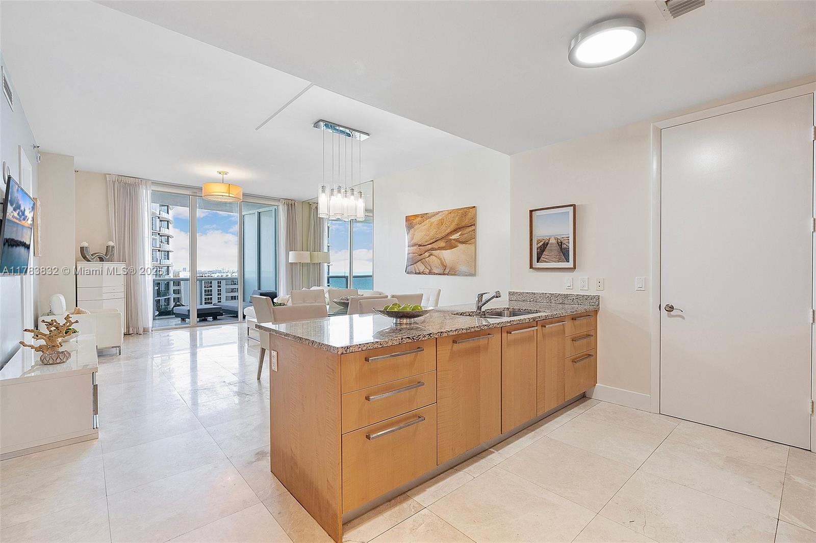 15811 Collins Ave # 802