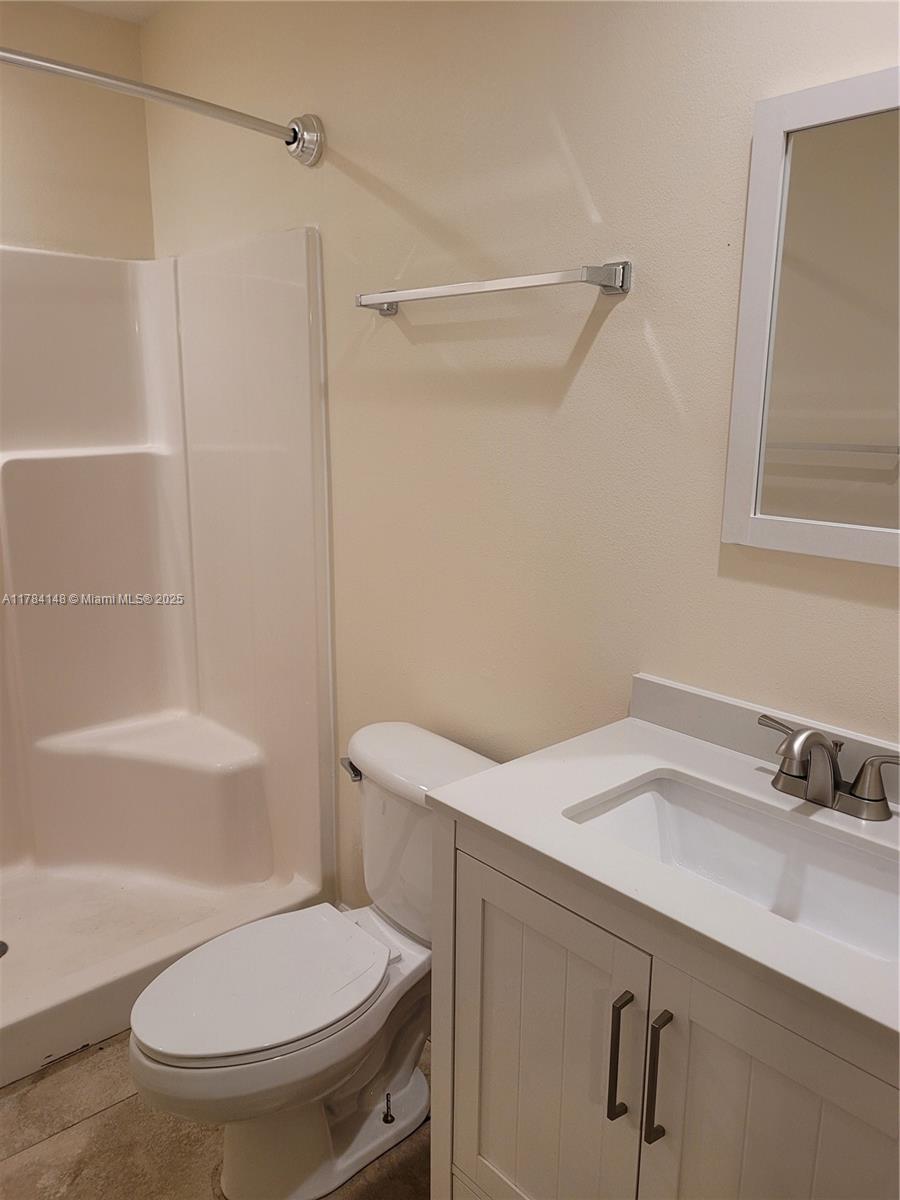 160 Empress Ave