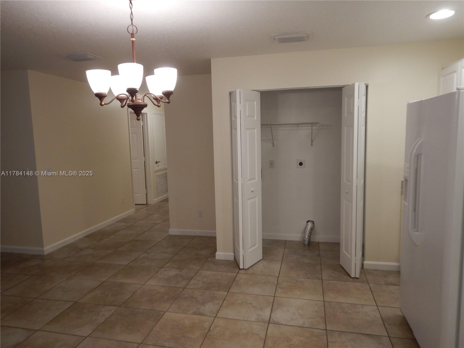 160 Empress Ave