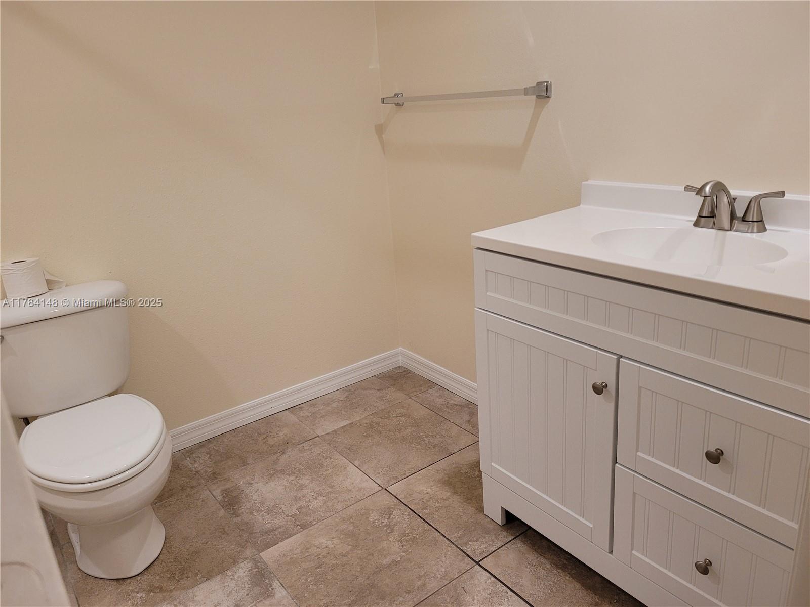 160 Empress Ave