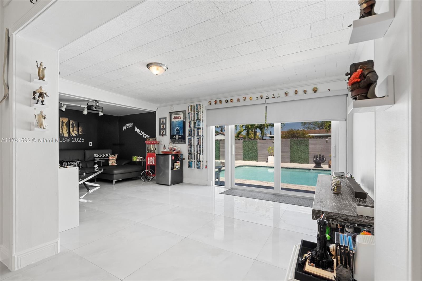 251 N 71st Ave