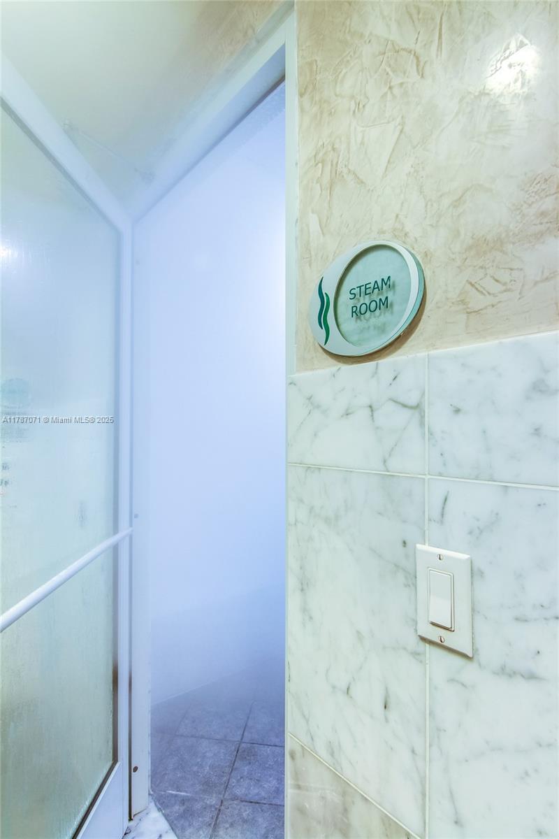 244 Biscayne Blvd # 3007