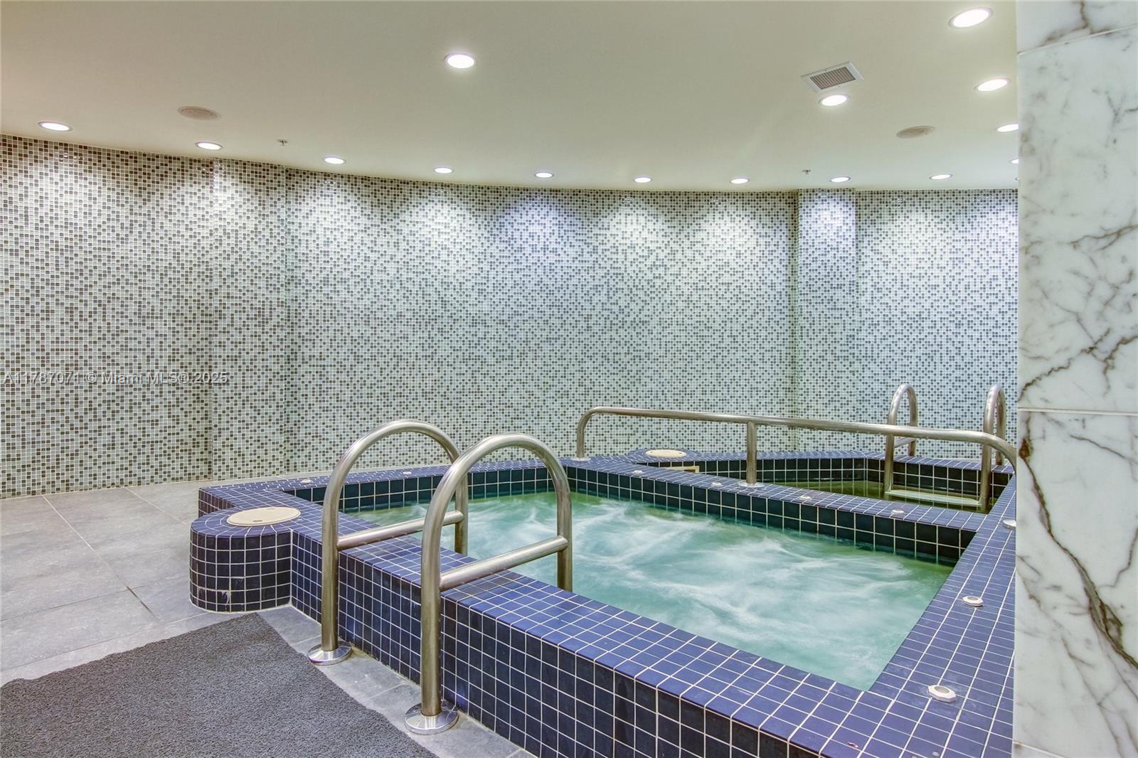 244 Biscayne Blvd # 3007