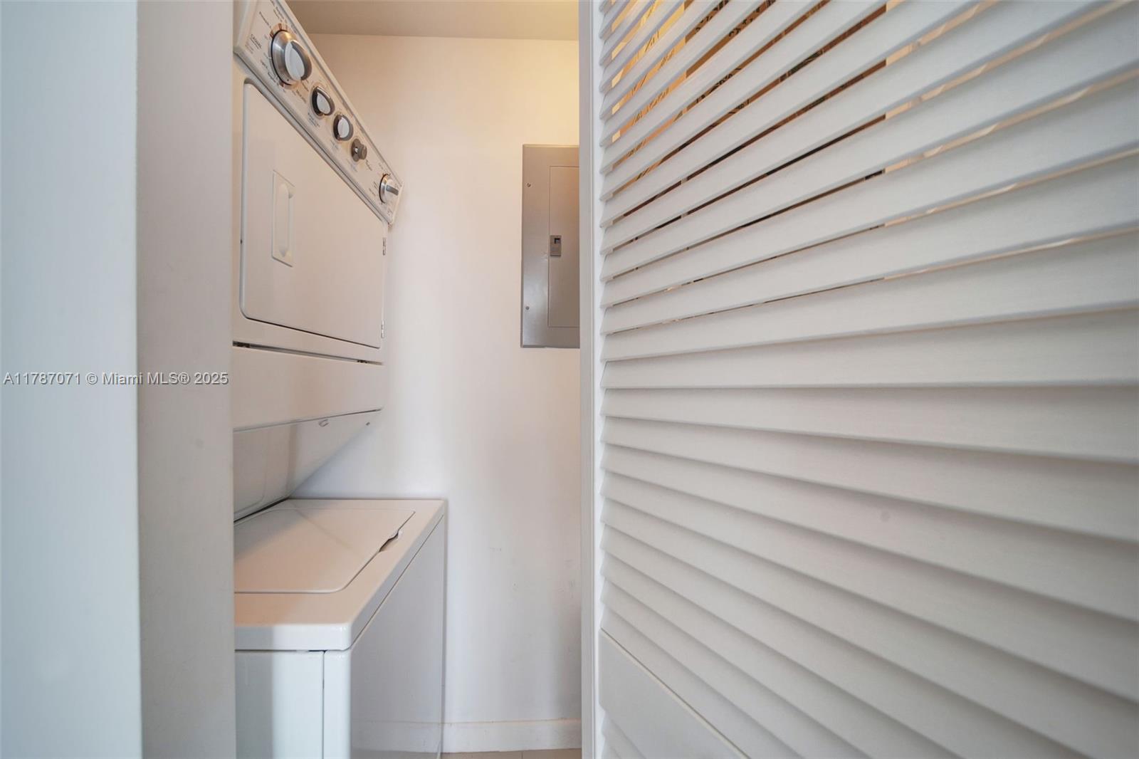 244 Biscayne Blvd # 3007