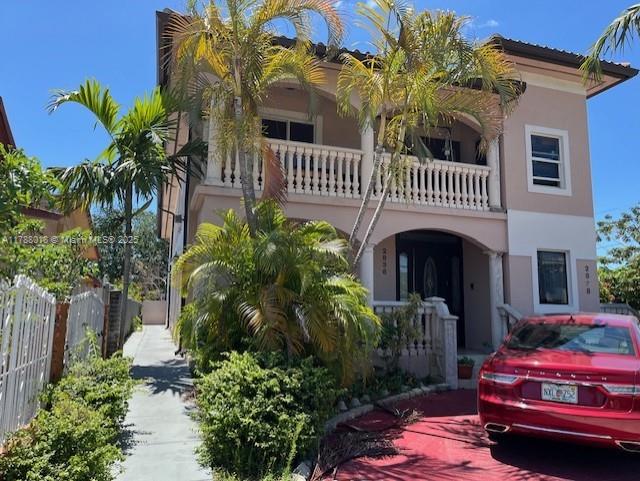 2836 SW 2nd St # 2