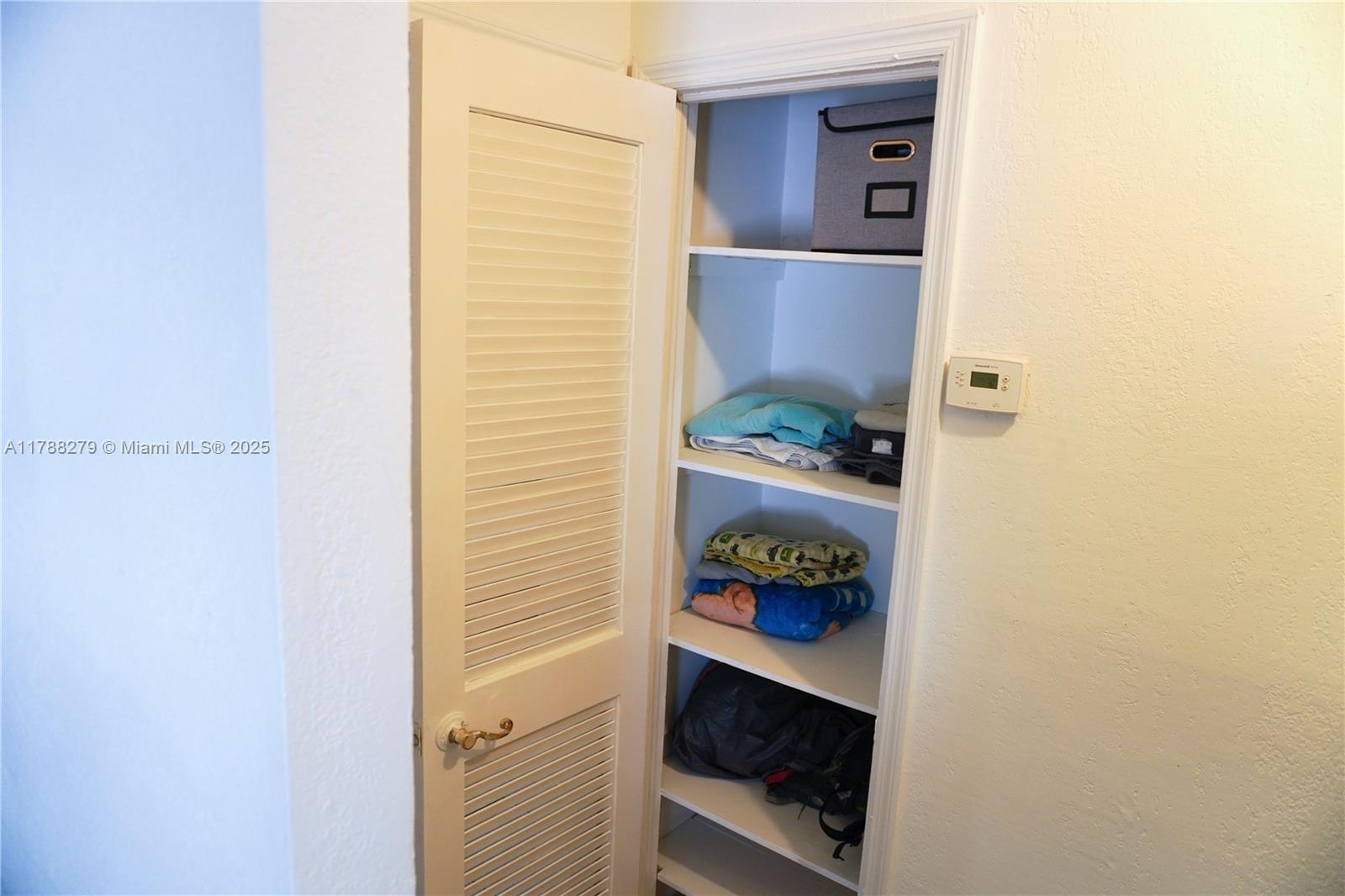 1735 SW 25th Ave