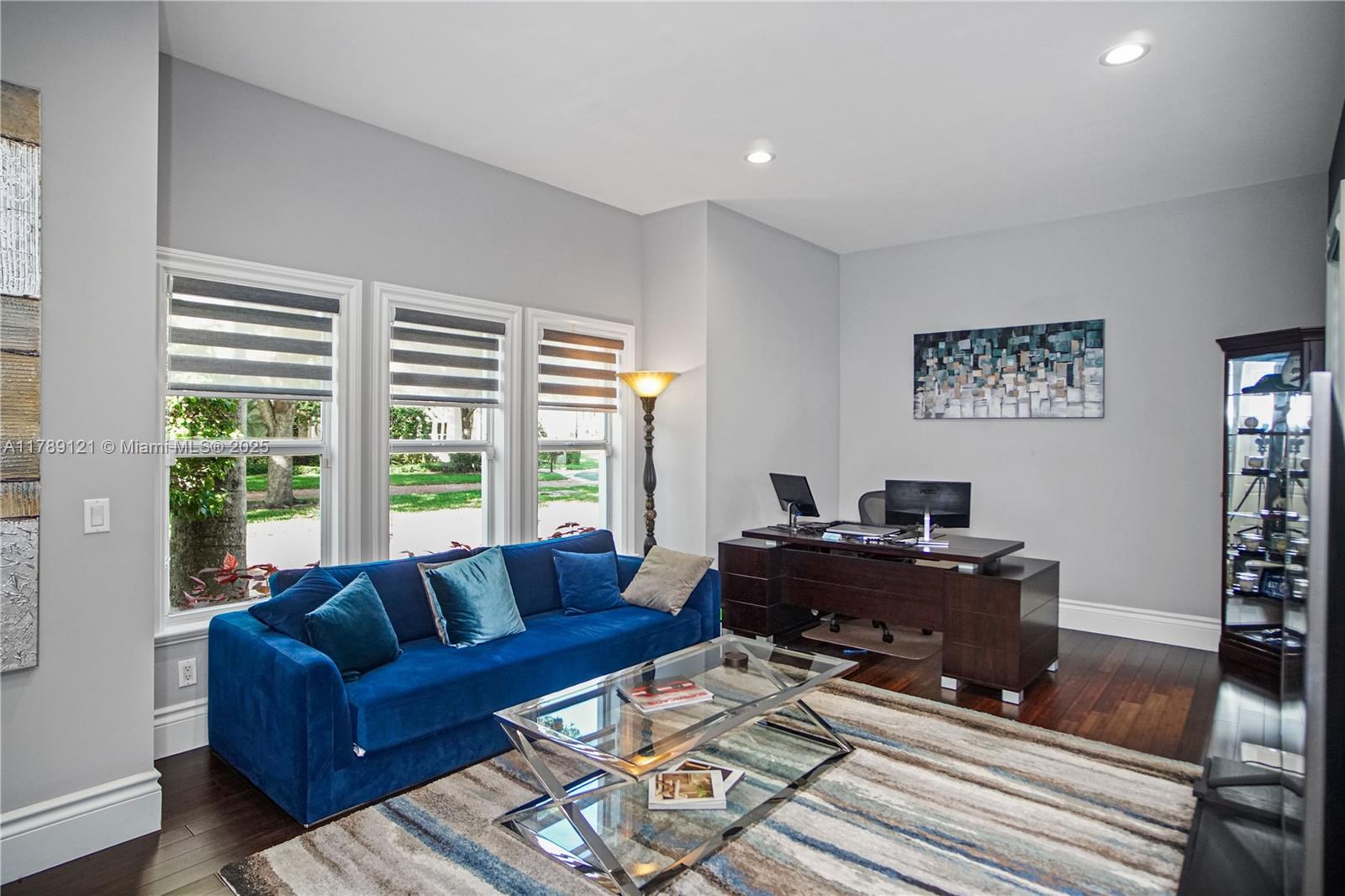 4662 Saxon Rd