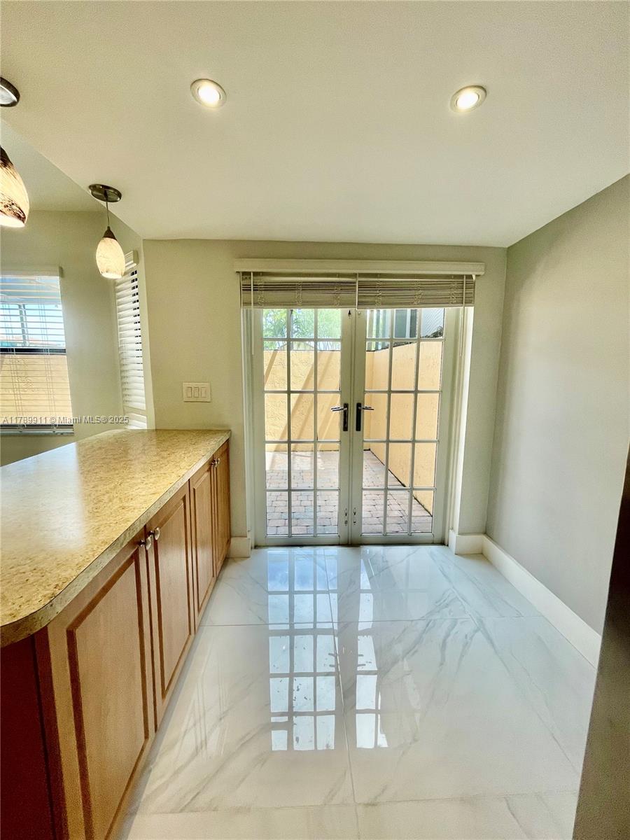 11325 SW 9th Ct # 11325