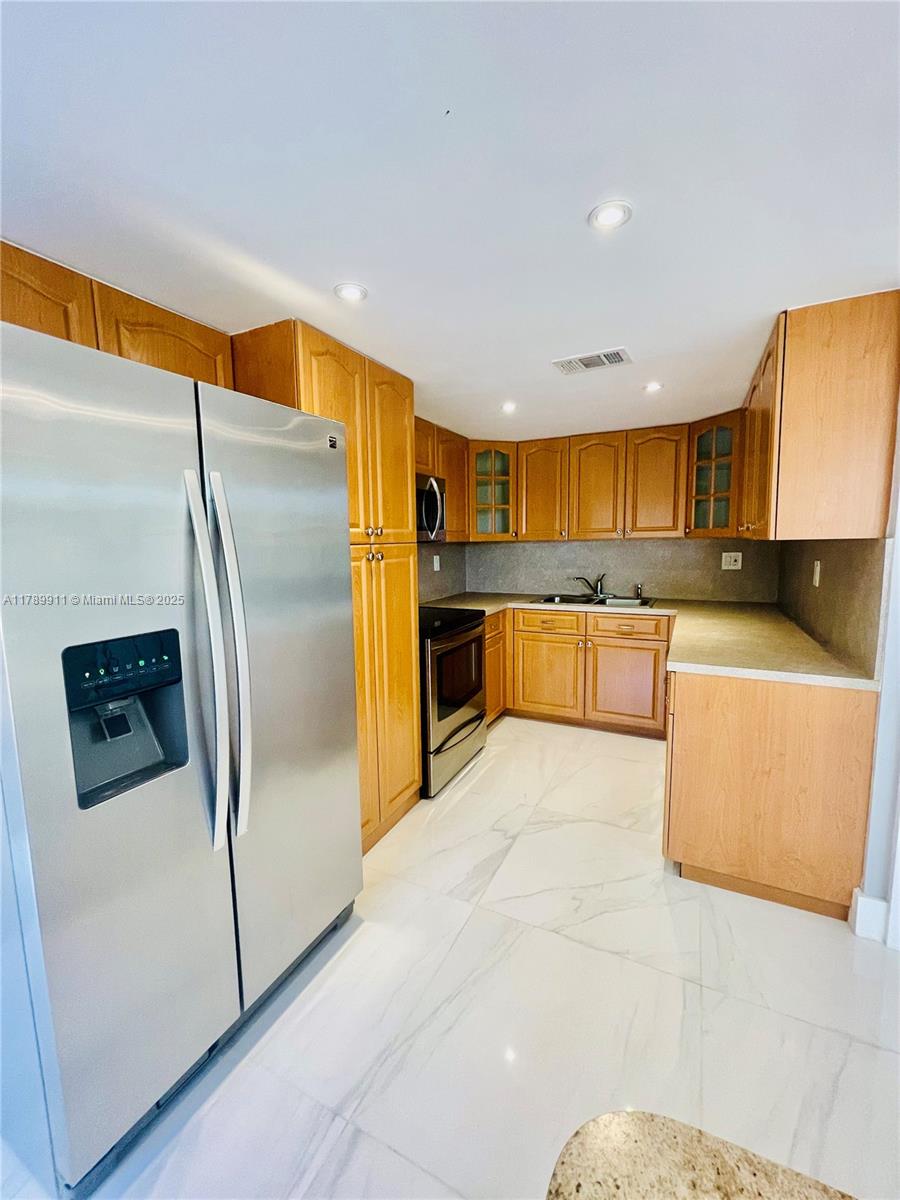 11325 SW 9th Ct # 11325