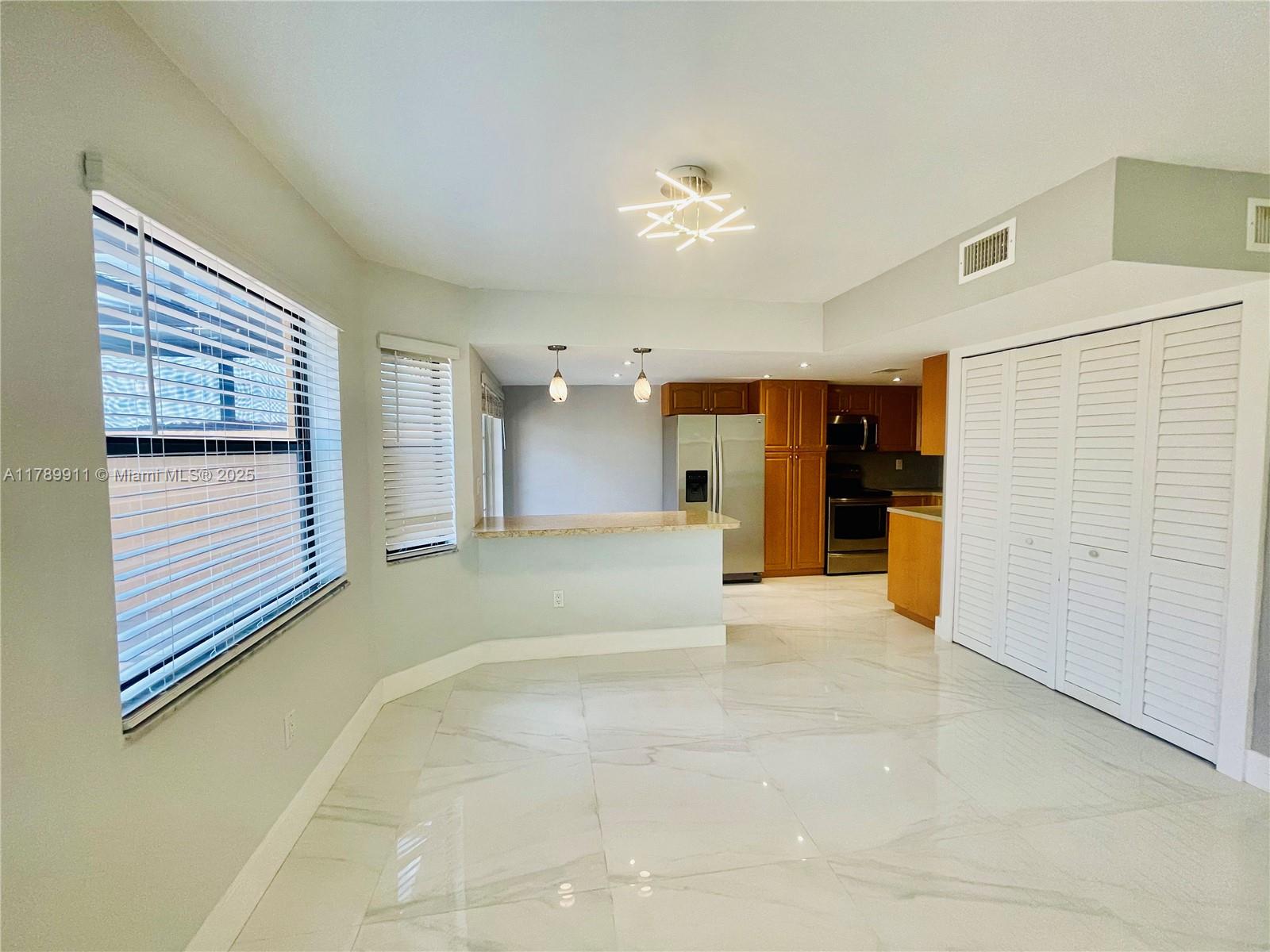 11325 SW 9th Ct # 11325