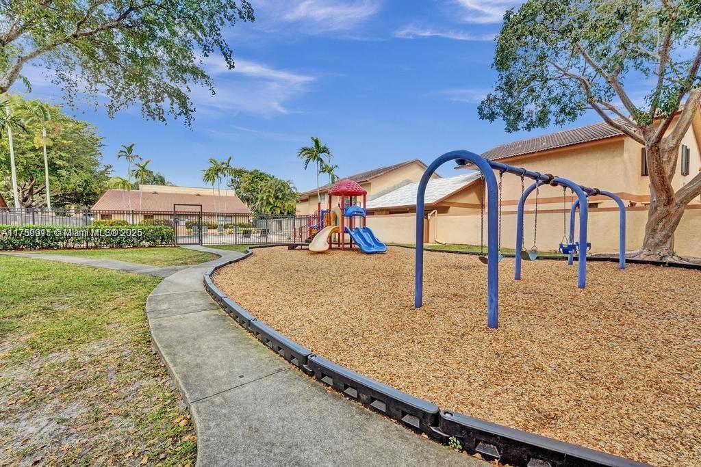 11325 SW 9th Ct # 11325