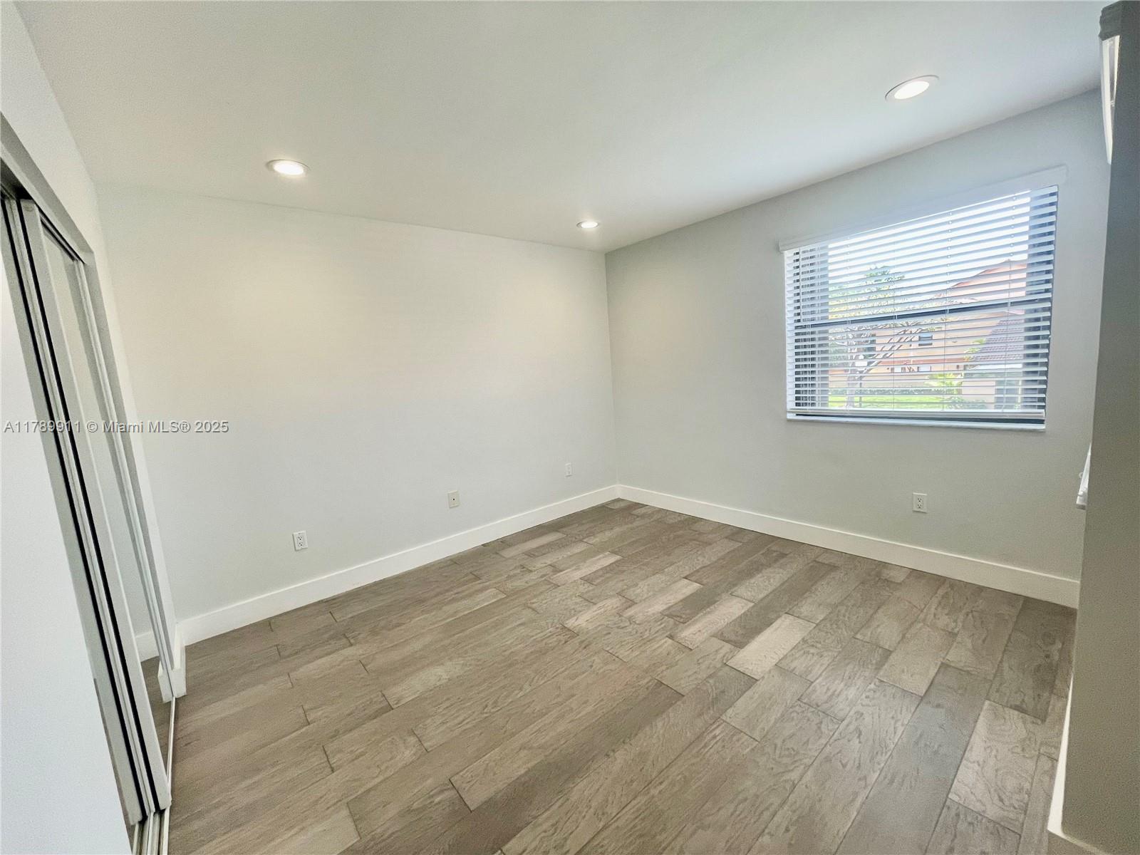 11325 SW 9th Ct # 11325