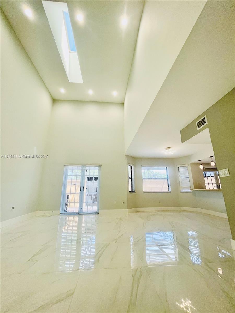 11325 SW 9th Ct # 11325