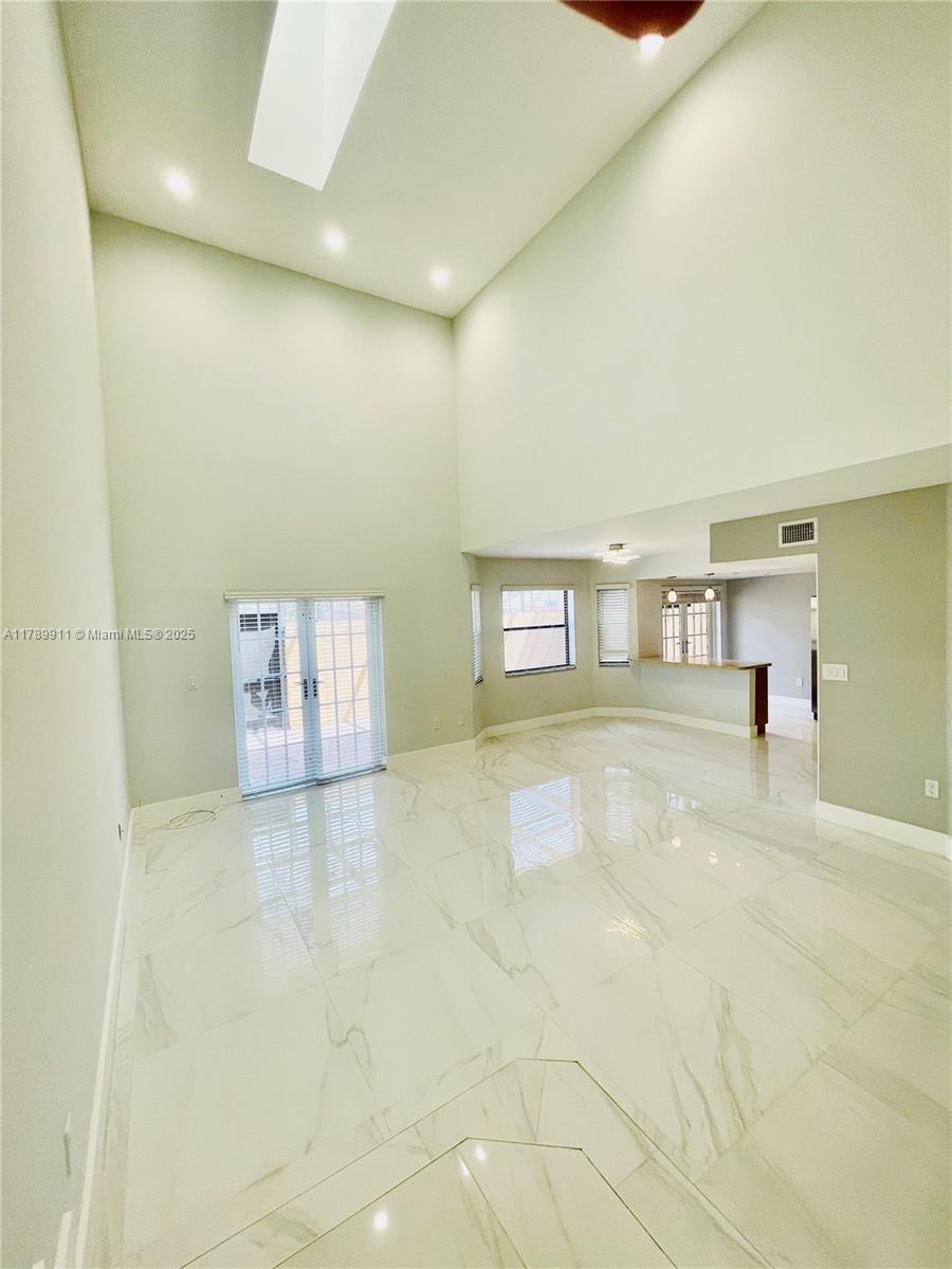 11325 SW 9th Ct # 11325