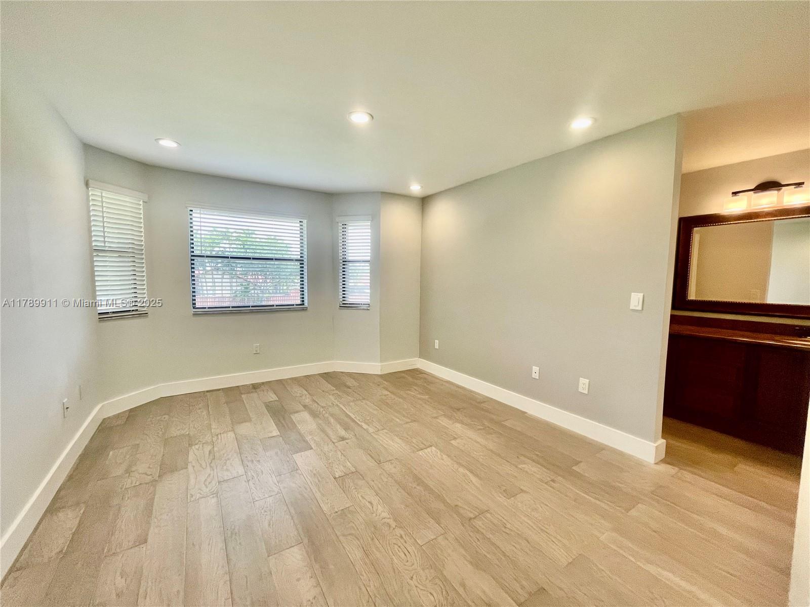 11325 SW 9th Ct # 11325