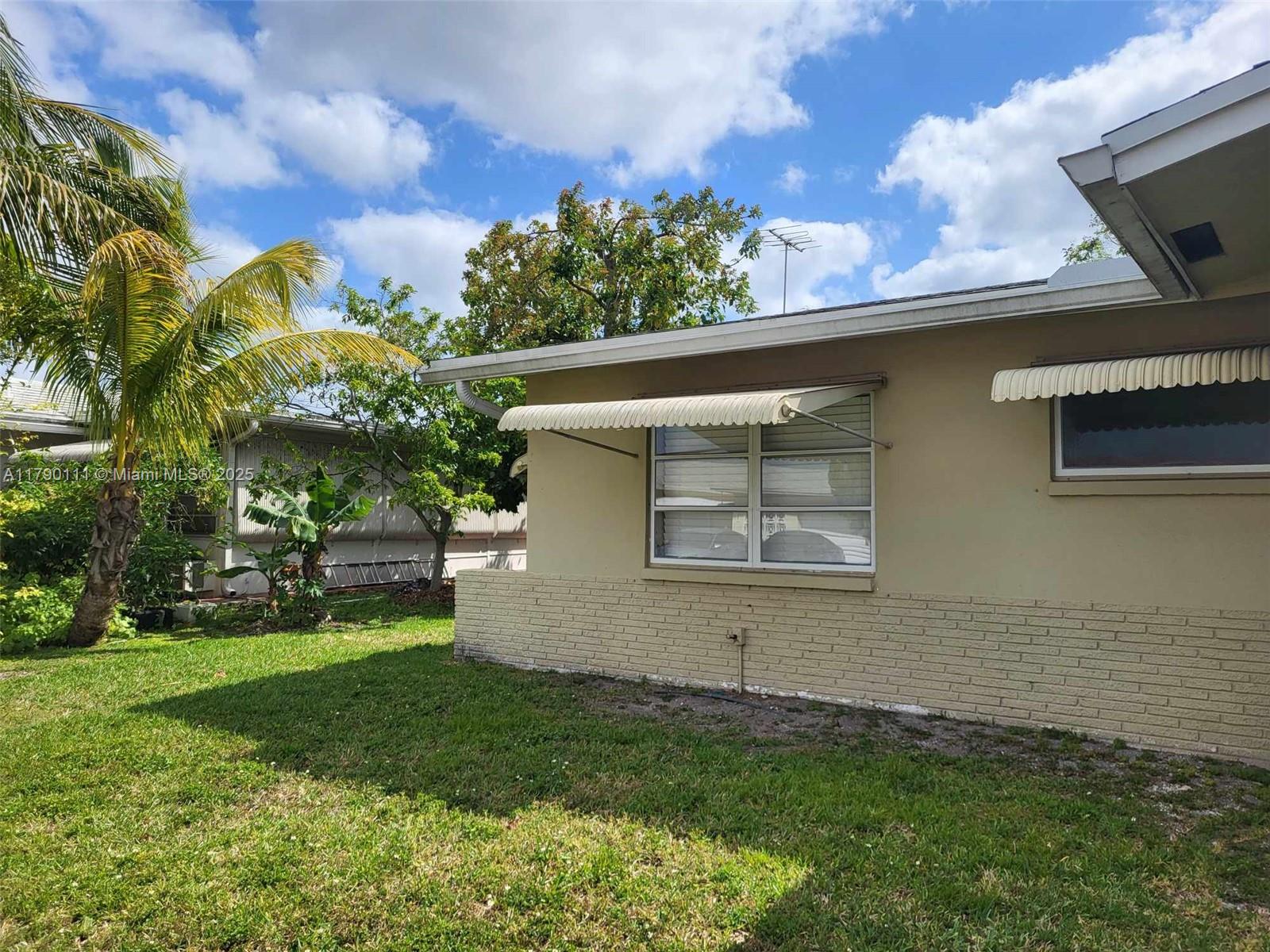 4804 NW 49th Ct