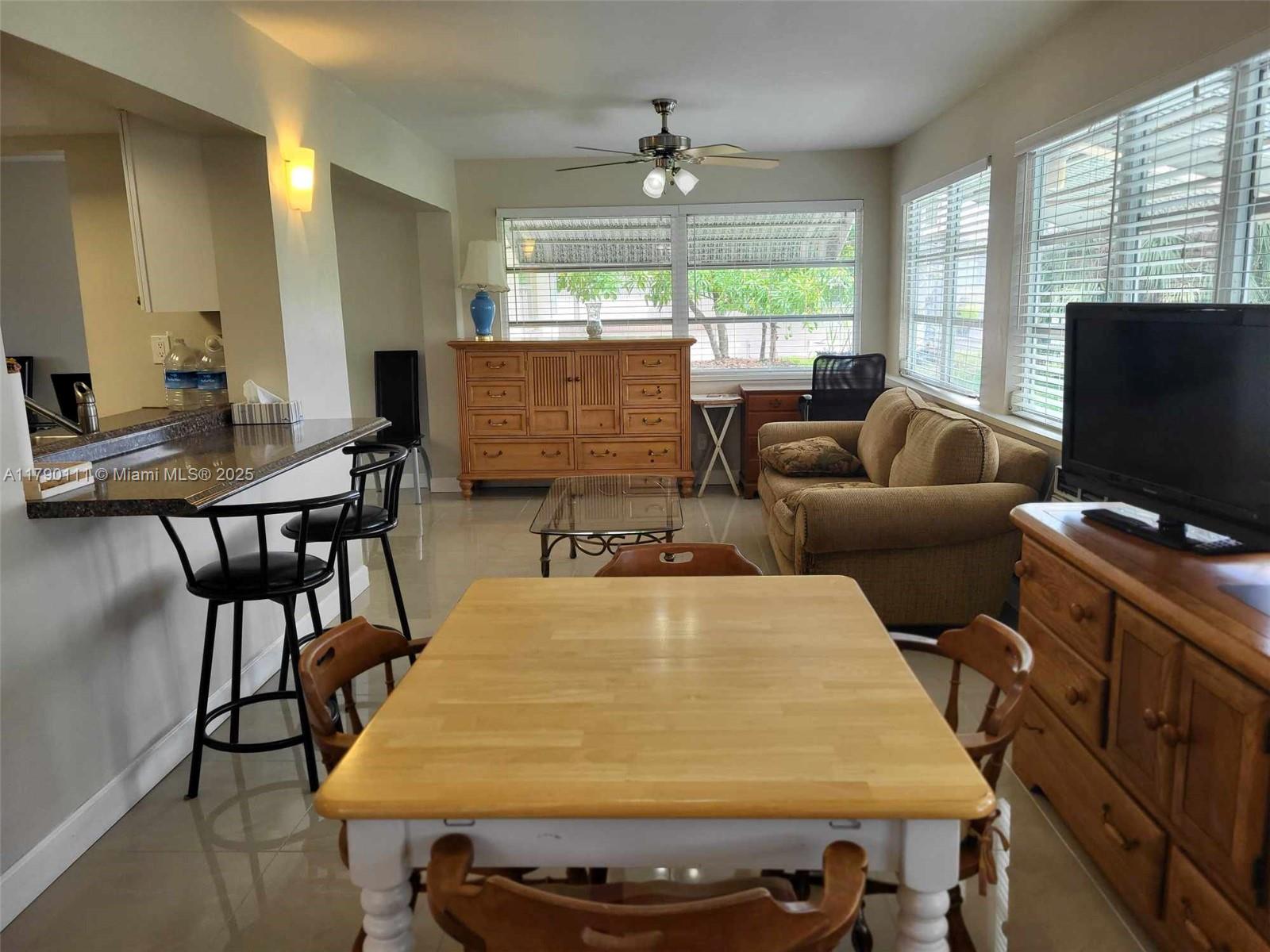 4804 NW 49th Ct