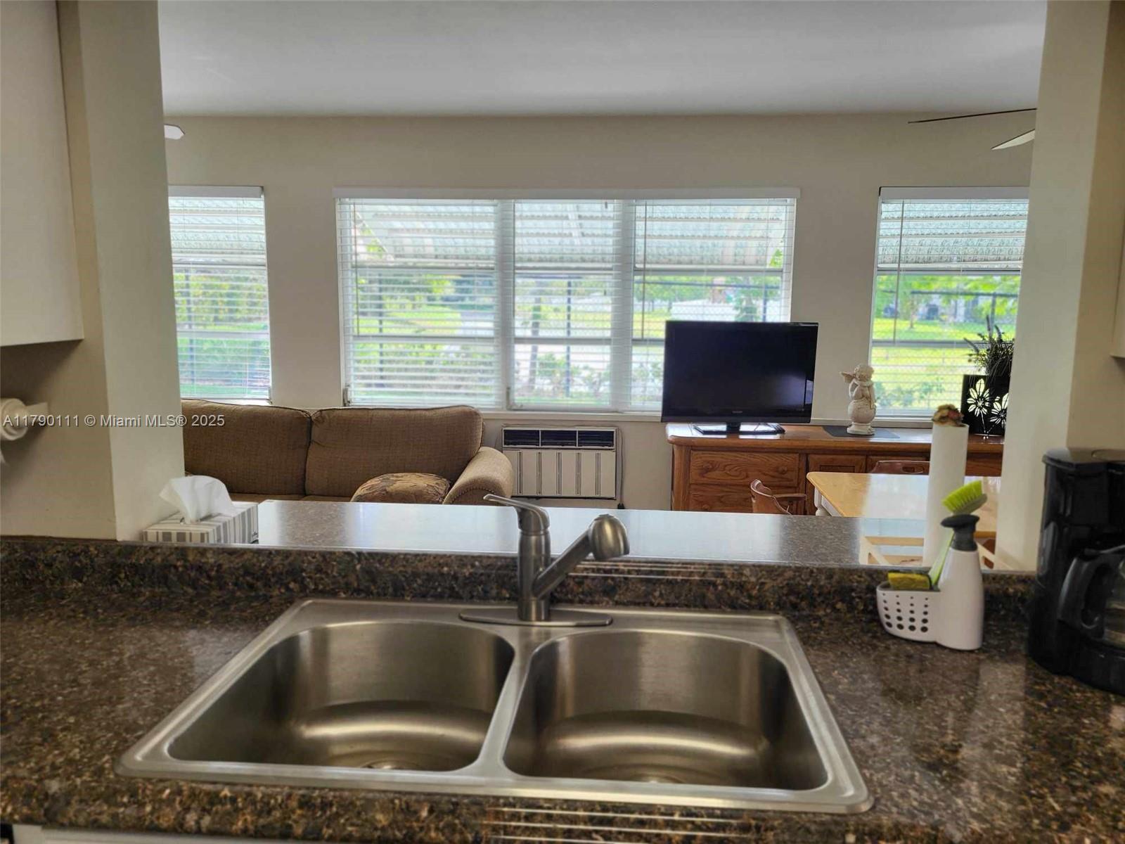 4804 NW 49th Ct