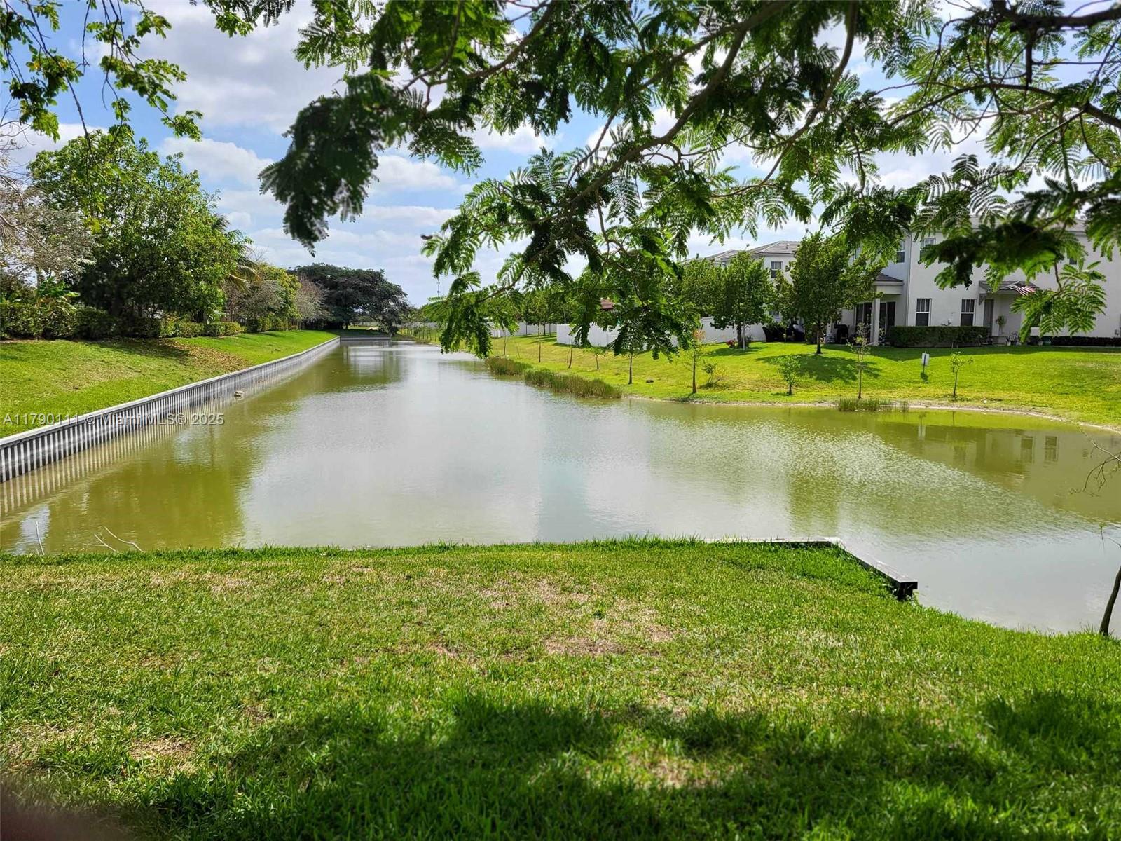 4804 NW 49th Ct
