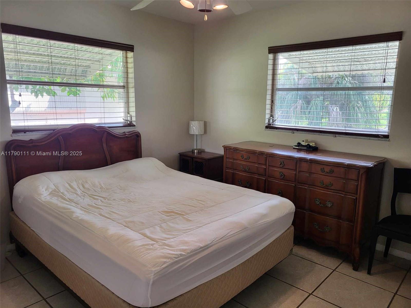 4804 NW 49th Ct