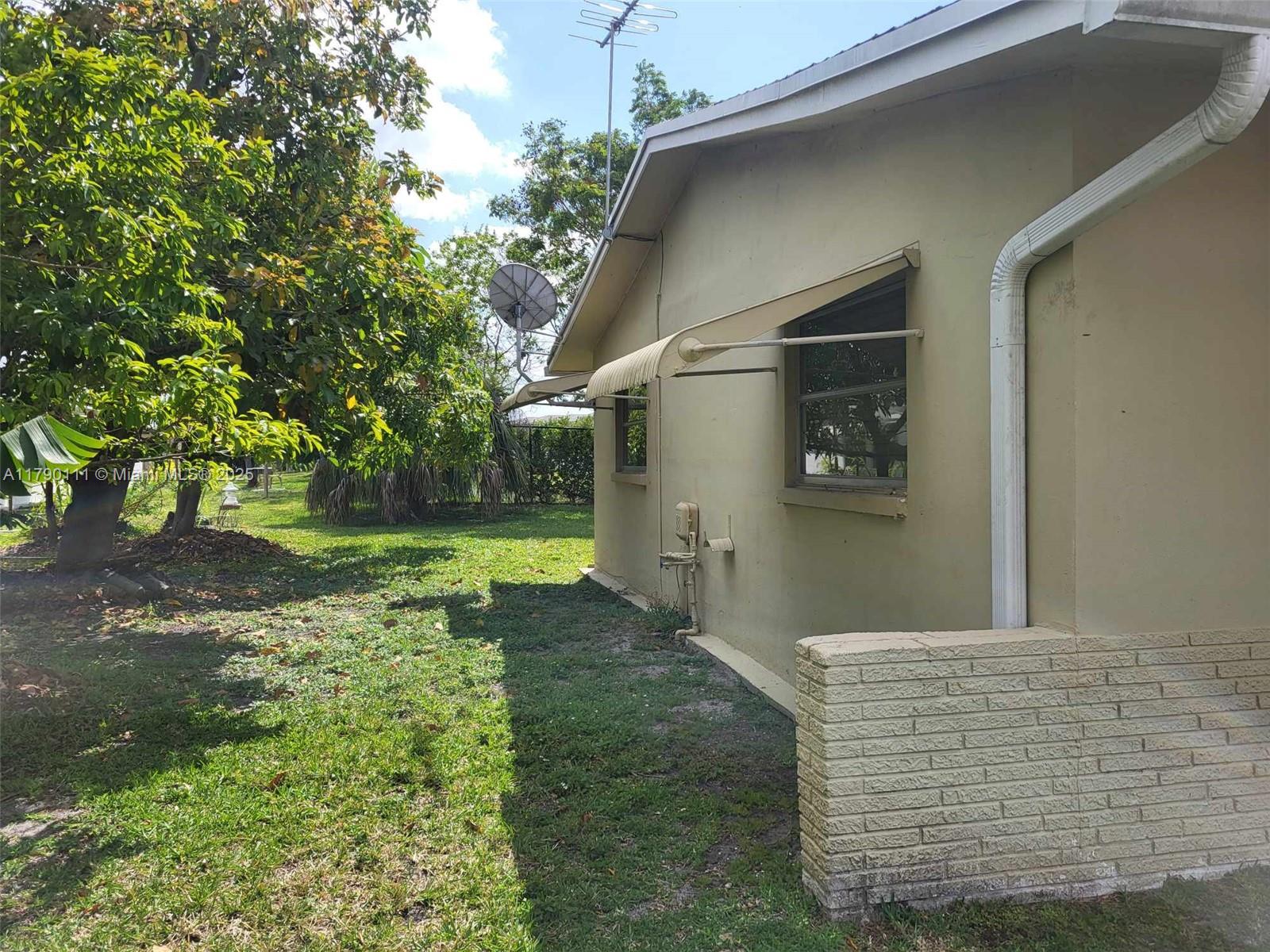 4804 NW 49th Ct