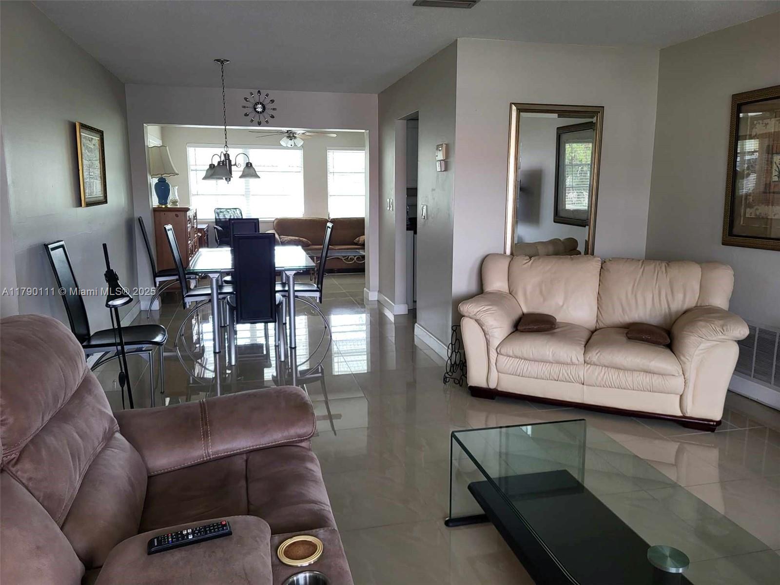 4804 NW 49th Ct