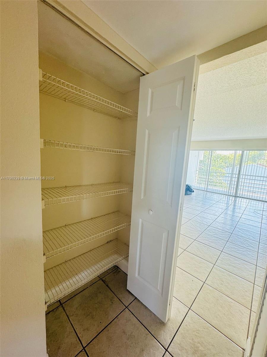 4215 N University Dr # 315