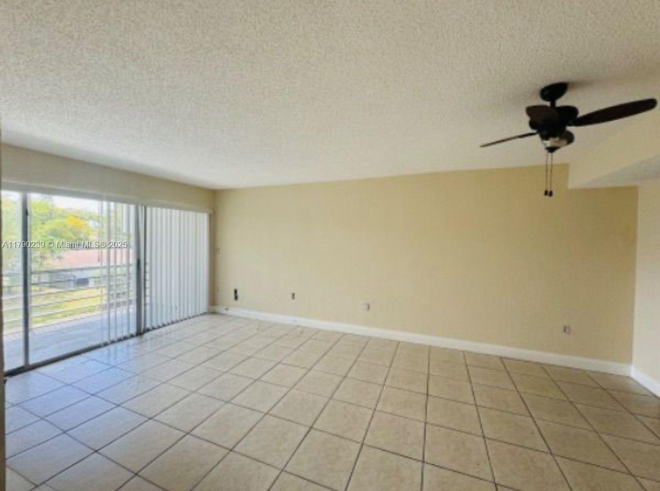 4215 N University Dr # 315