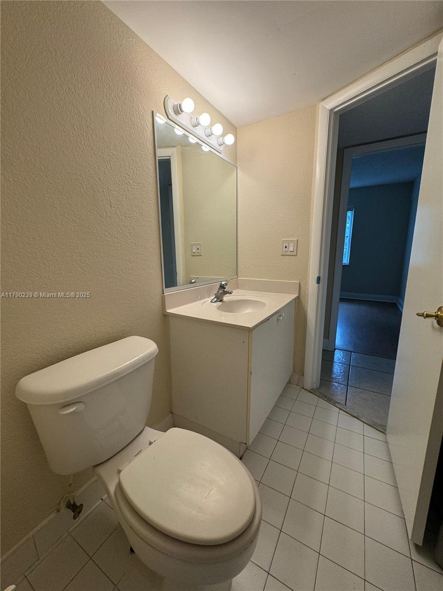 4215 N University Dr # 315