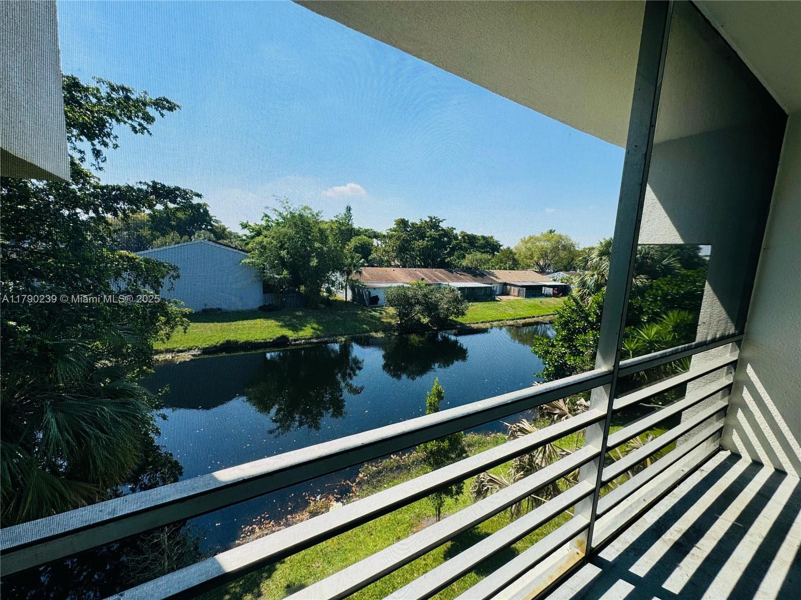 4215 N University Dr # 315