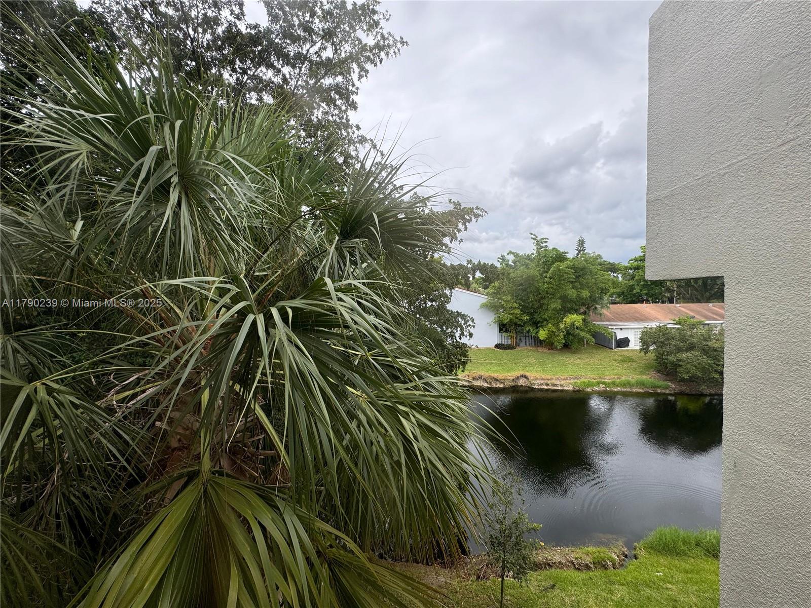 4215 N University Dr # 315