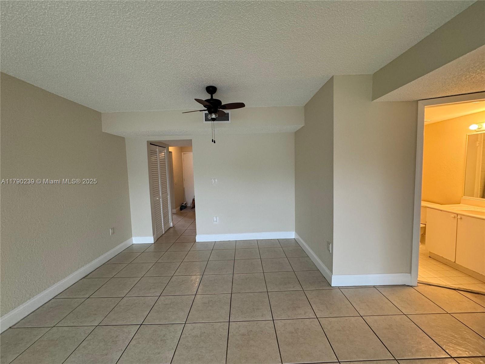 4215 N University Dr # 315