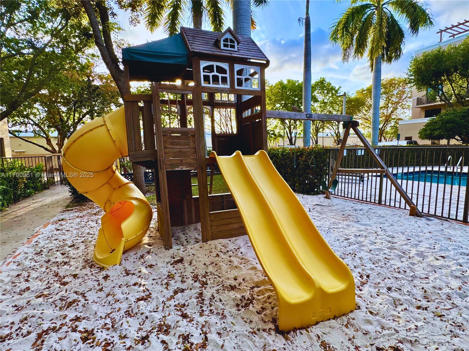 8440 SW 8th St # 304A