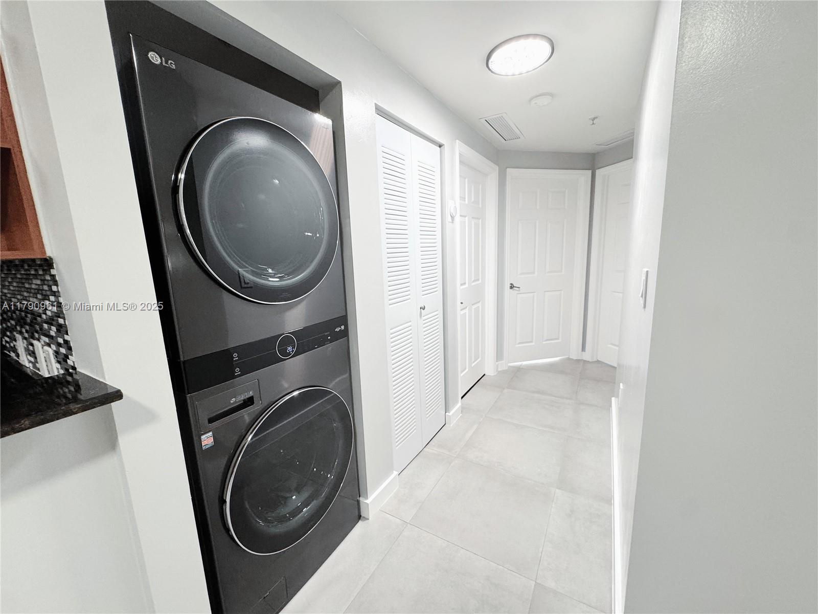 8440 SW 8th St # 304A